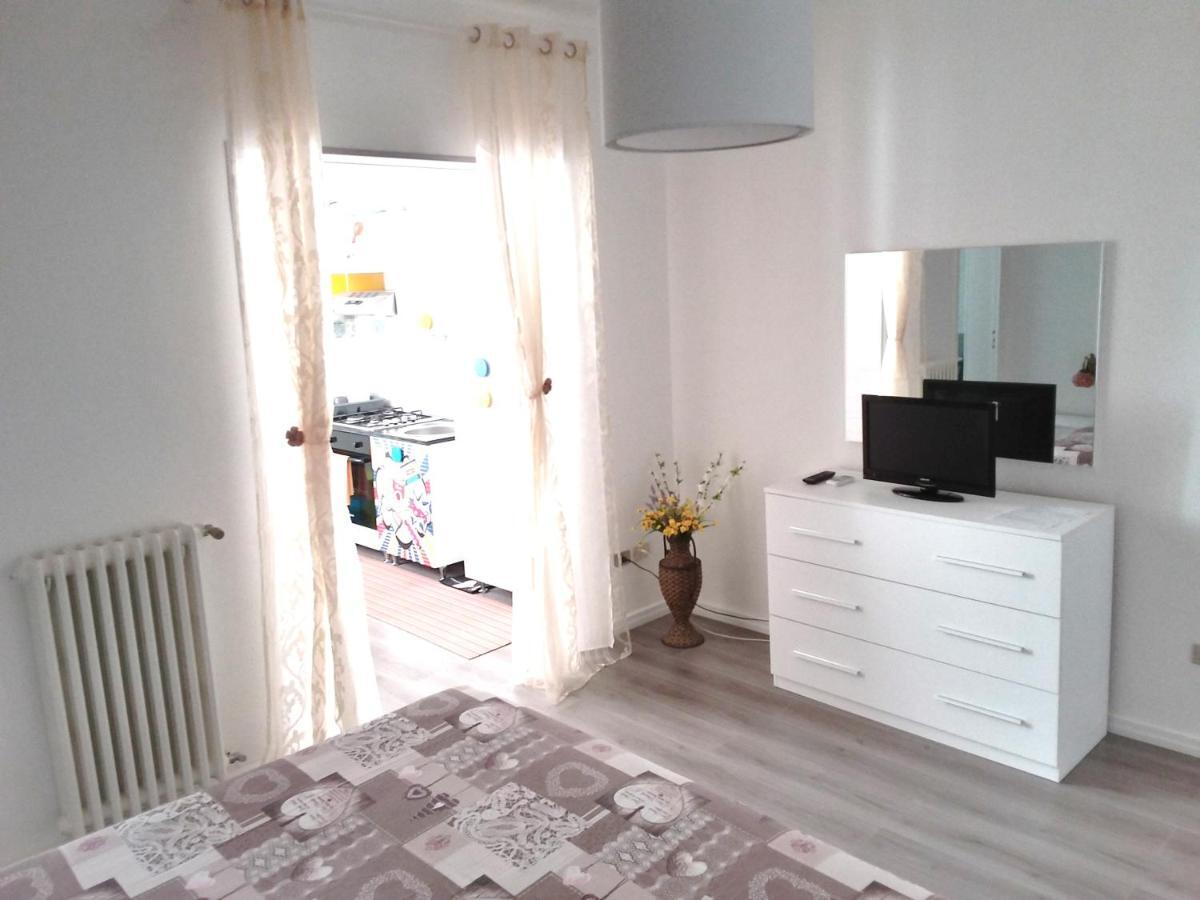 Casa Via Leuca Apartment Лече Екстериор снимка